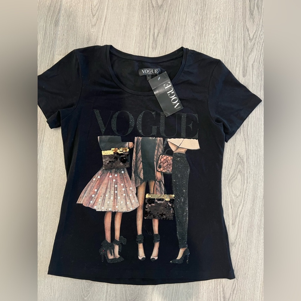 Vogue Black Signature Cotton T-Shirt size Large , new with a tag